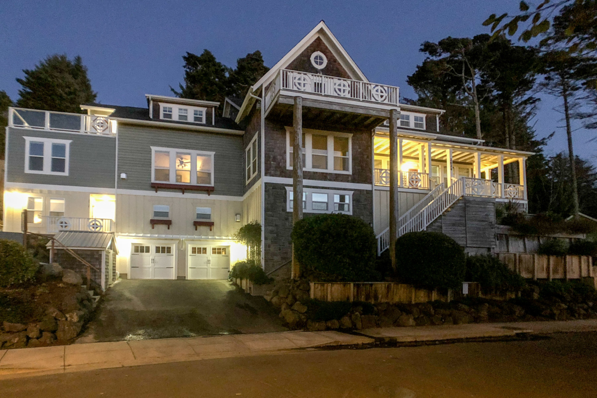 Dawn Treader Retreat Lincoln City Vacation Rental